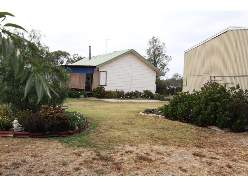 195 Nambrok Hall Road, Nambrok VIC 3847