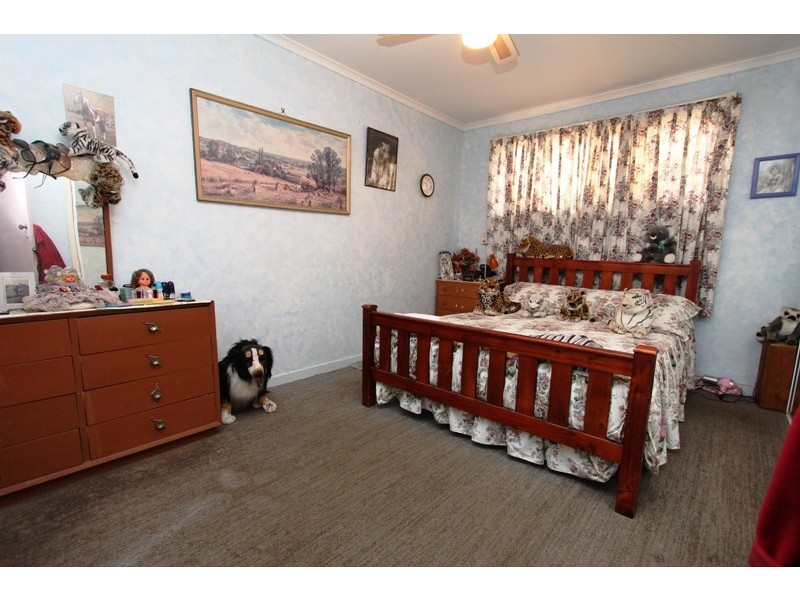 195 Nambrok Hall Road, Nambrok VIC 3847