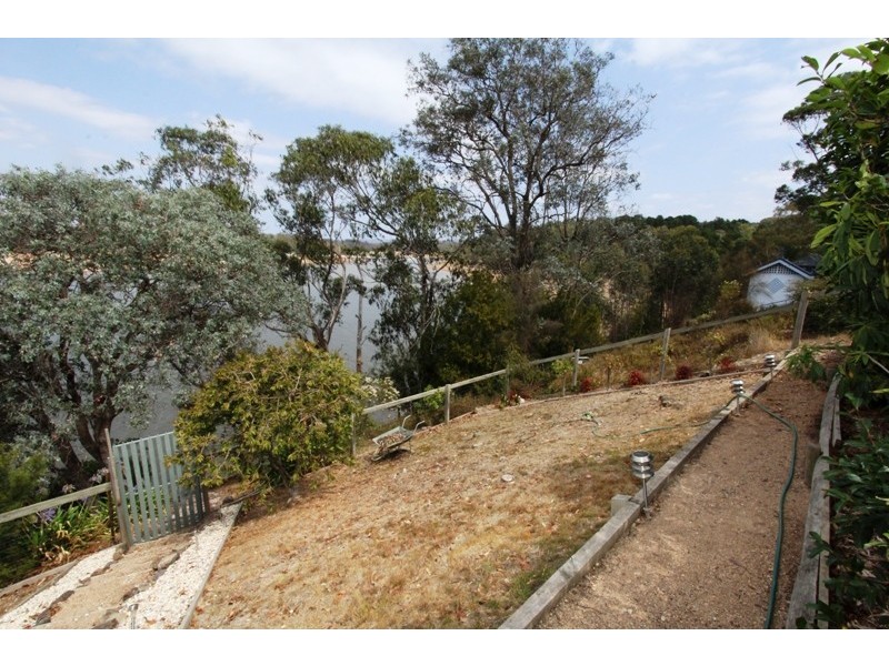 14 Katrina Crescent, Glenmaggie VIC 3858