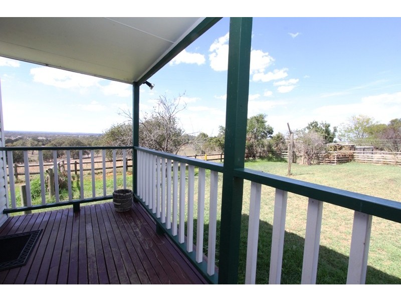 15 McDonald Road, Valencia Creek VIC 3860