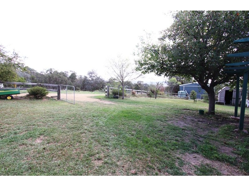 15 McDonald Road, Valencia Creek VIC 3860