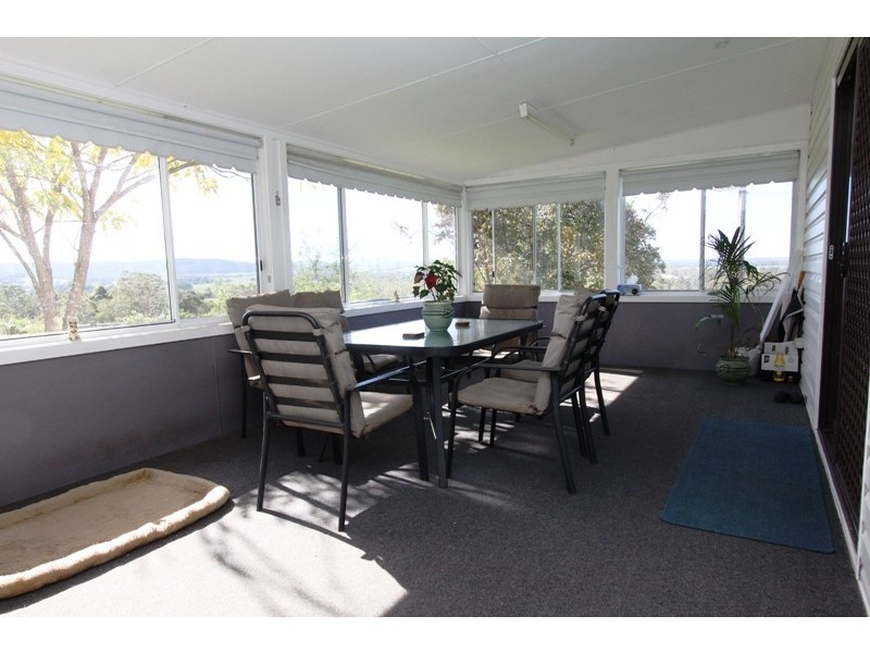 15 McDonald Road, Valencia Creek VIC 3860