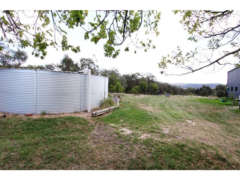 15 McDonald Road, Valencia Creek VIC 3860