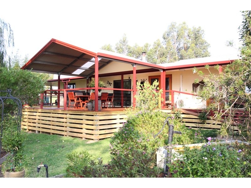 76 Mawleys Road, Cobains VIC 3851