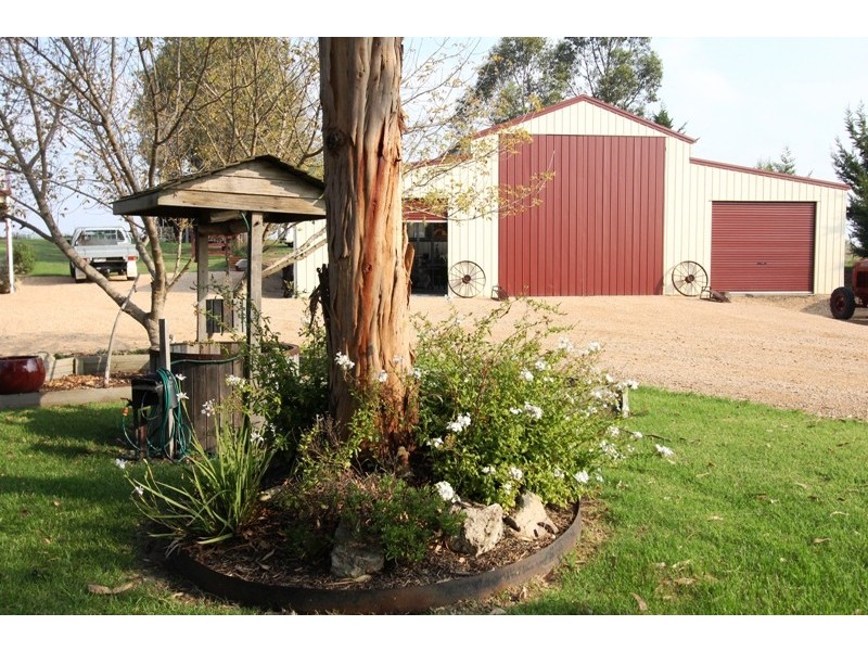 76 Mawleys Road, Cobains VIC 3851