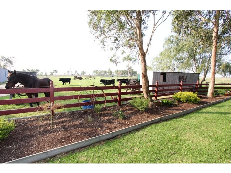 76 Mawleys Road, Cobains VIC 3851