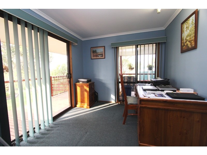 76 Mawleys Road, Cobains VIC 3851