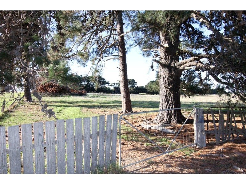 Cnr Owens Lane and Giffard Road, Giffard VIC 3850