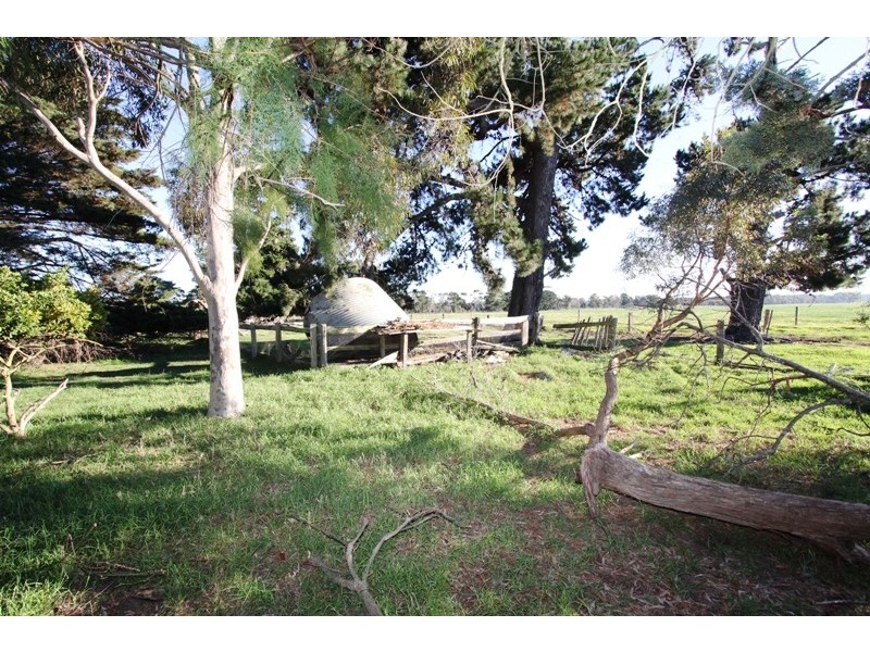 Cnr Owens Lane and Giffard Road, Giffard VIC 3850