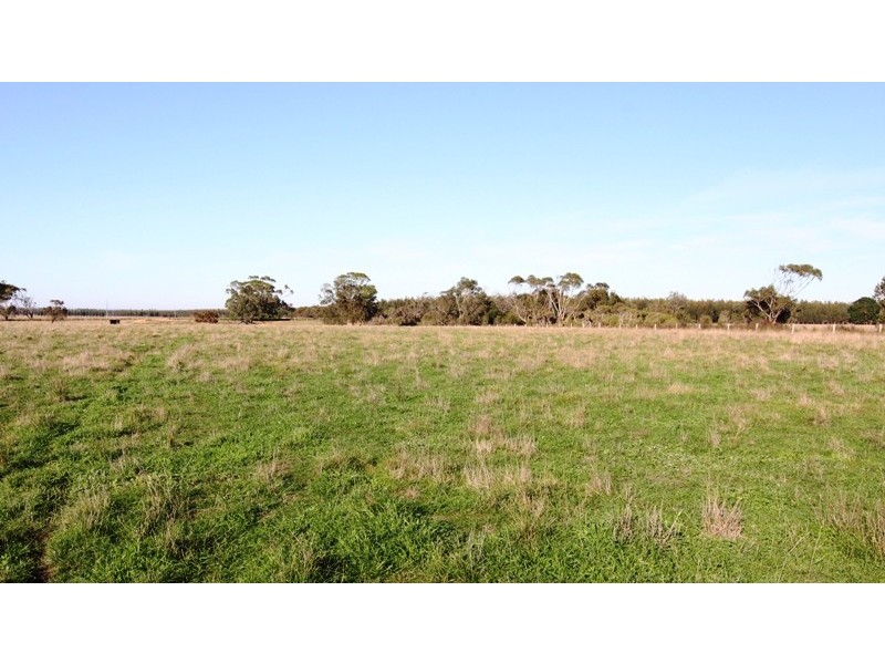 Cnr Owens Lane and Giffard Road, Giffard VIC 3850
