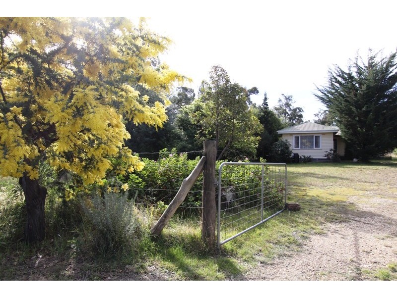 1 Elma Court, Glenmaggie VIC 3858