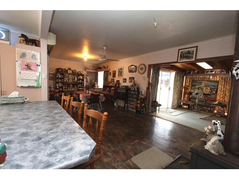 195 Nambrok Hall Road, Nambrok VIC 3847