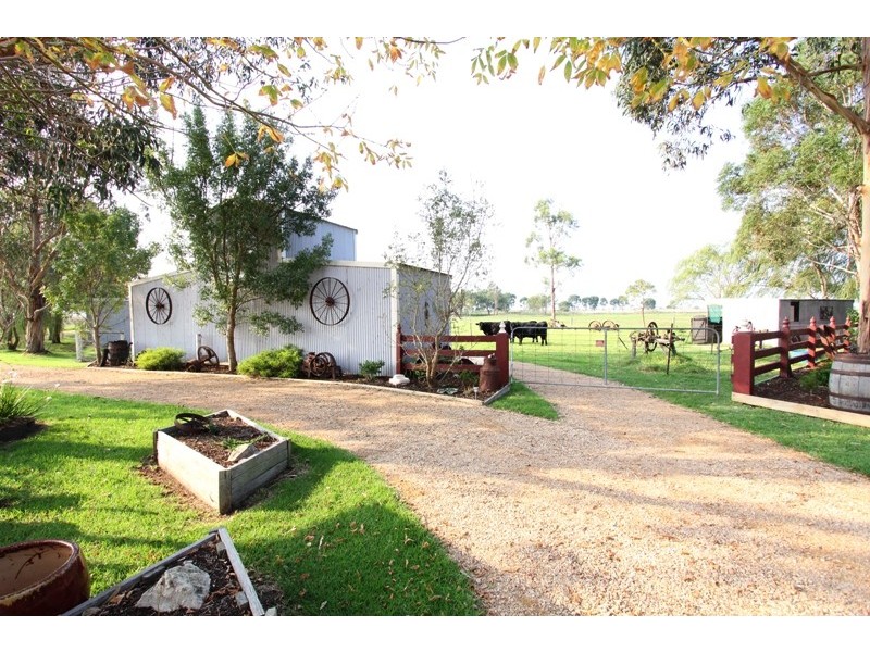 76 Mawleys Road, Cobains VIC 3851