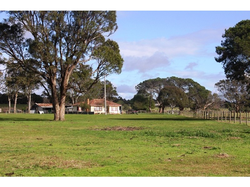 18 Friends Road, Rosedale VIC 3847