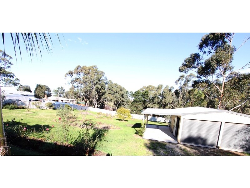 65 Racecourse Road, Heyfield VIC 3858