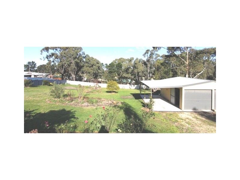 65 Racecourse Road, Heyfield VIC 3858