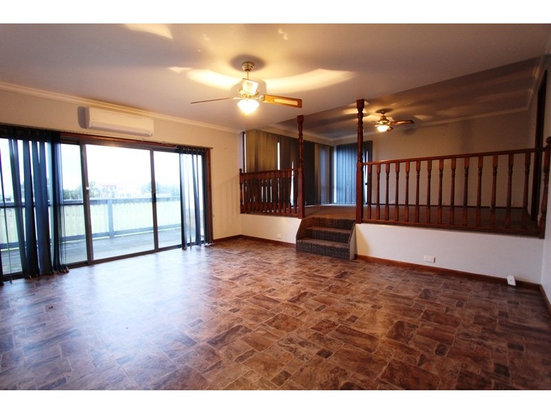 13 Panorama Drive, Seaspray VIC 3851