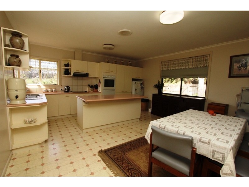 39 McAlpine Road, Carrajung VIC 3844