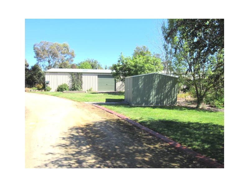 31-33 Victoria Street, Briagolong VIC 3860