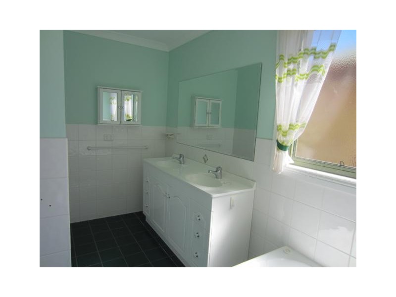 31-33 Victoria Street, Briagolong VIC 3860