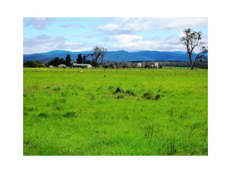 87 Victoria Street, Briagolong VIC 3860