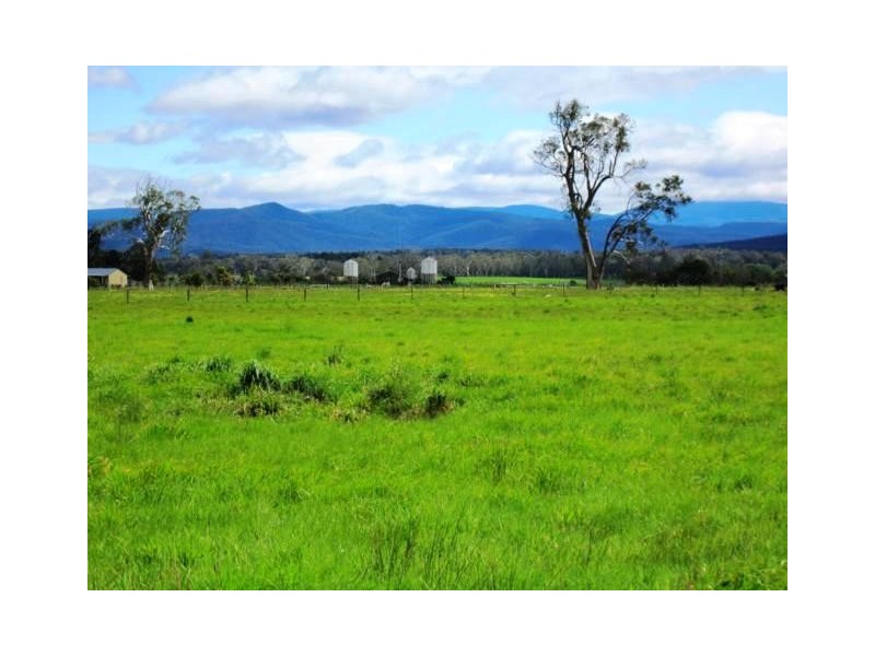 87 Victoria Street, Briagolong VIC 3860