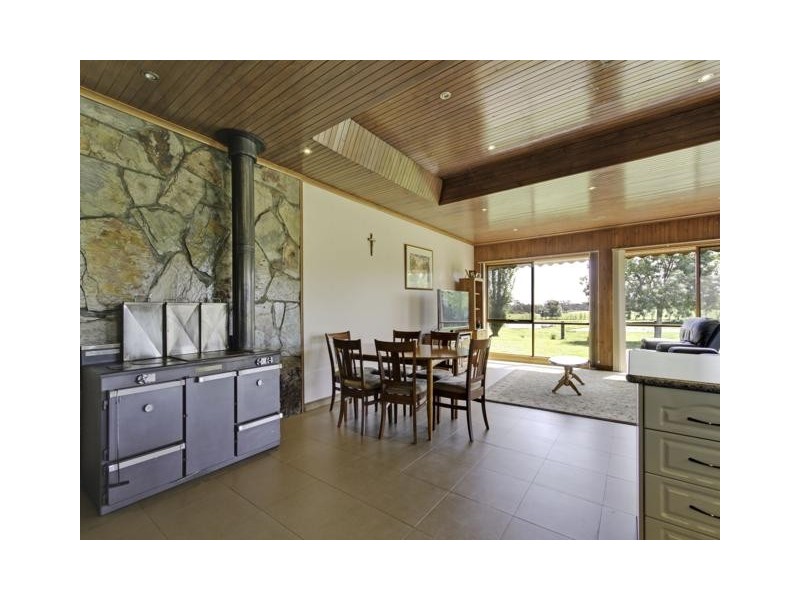 2611 Bengworden Road, Perry Bridge VIC 3862