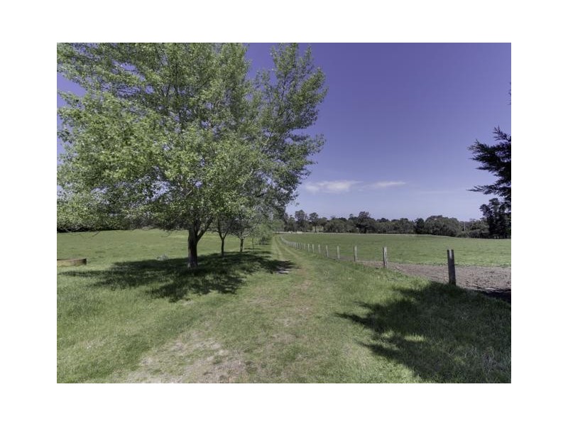 2611 Bengworden Road, Perry Bridge VIC 3862