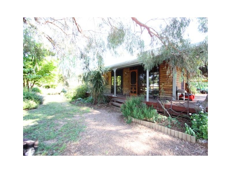 41 Cahill Street, Briagolong VIC 3860