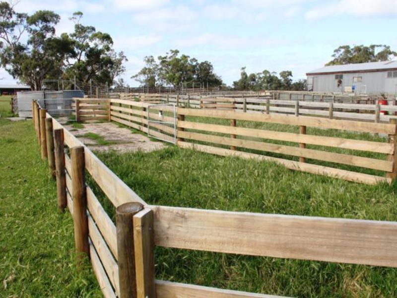 803 Hawkins Road, Longford VIC 3851