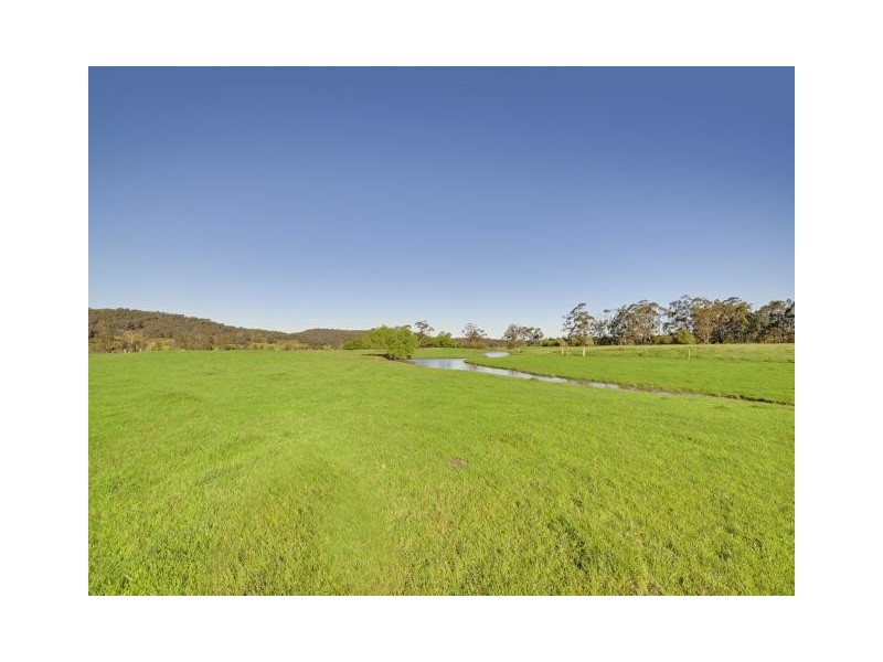 138 Mertonvale Road, Willung VIC 3847