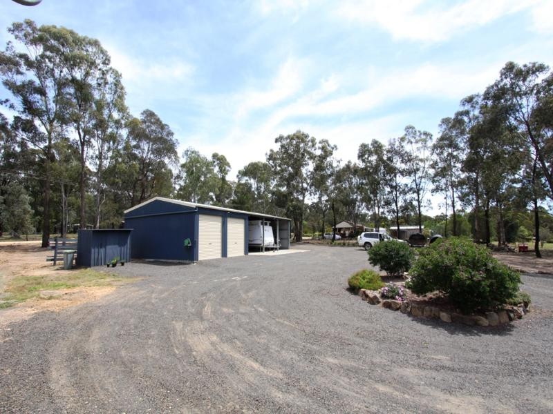 18 Nerrigundah Drive, Glenmaggie VIC 3858