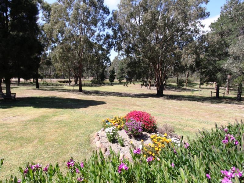 18 Nerrigundah Drive, Glenmaggie VIC 3858