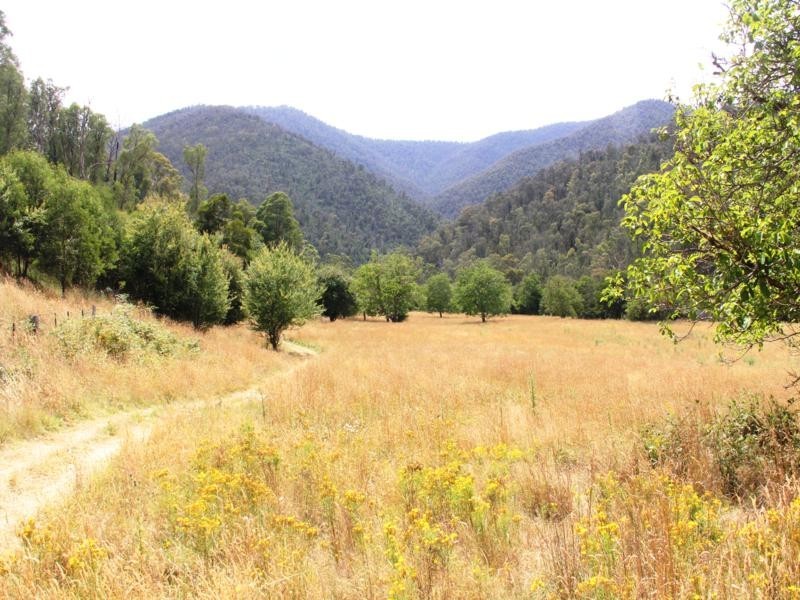C.A 2 Upper Dargo Road, Dargo VIC 3862