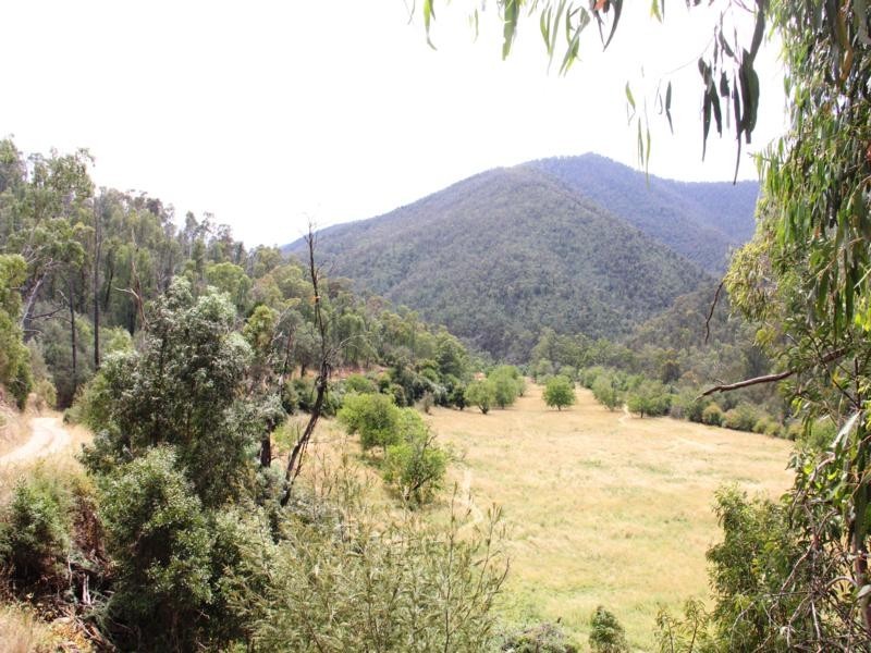 C.A 2 Upper Dargo Road, Dargo VIC 3862