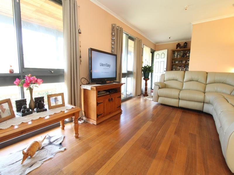 963 SEASPRAY ROAD, Longford VIC 3851