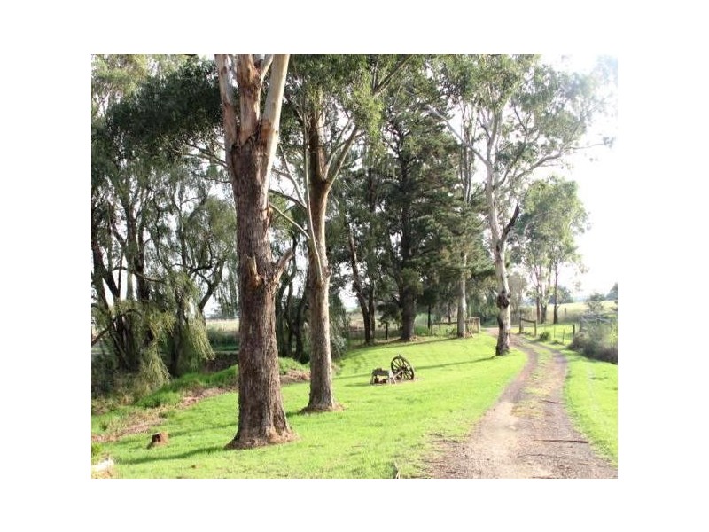 39 Deary’s Lane, Maffra VIC 3860