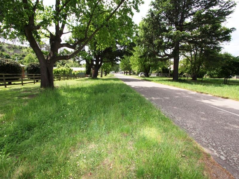 . LIND AVENUE, Dargo VIC 3862