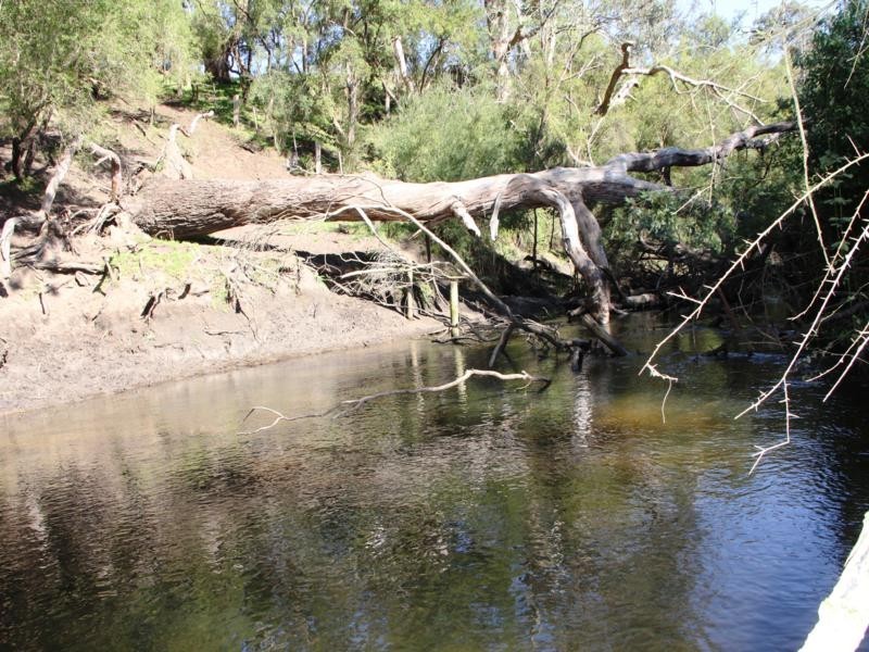 681 BUXTON’S LANE, Stradbroke VIC 3851