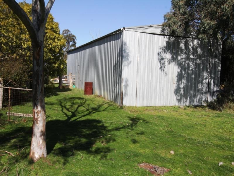 681 BUXTON’S LANE, Stradbroke VIC 3851