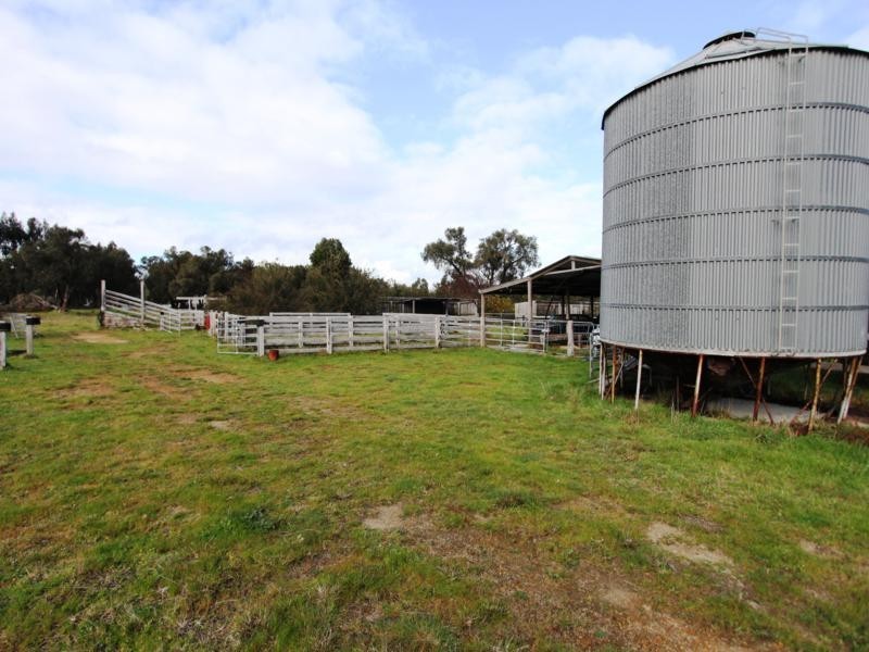 426 ROSEDALE-STRADBROKE ROAD, Rosedale VIC 3847