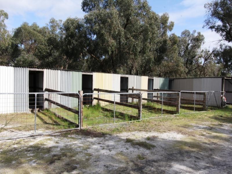 426 ROSEDALE-STRADBROKE ROAD, Rosedale VIC 3847