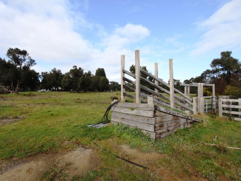 426 ROSEDALE-STRADBROKE ROAD, Rosedale VIC 3847