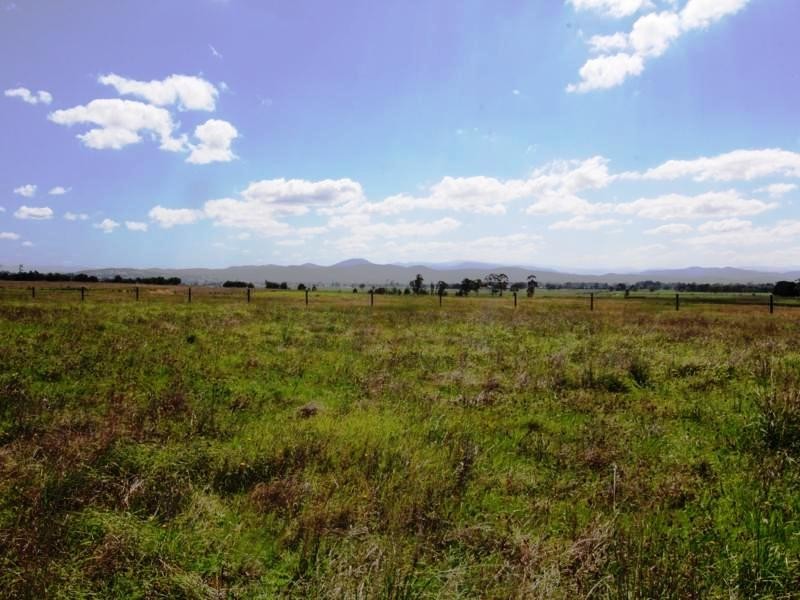 1 MCKINNONS ROAD, Heyfield VIC 3858