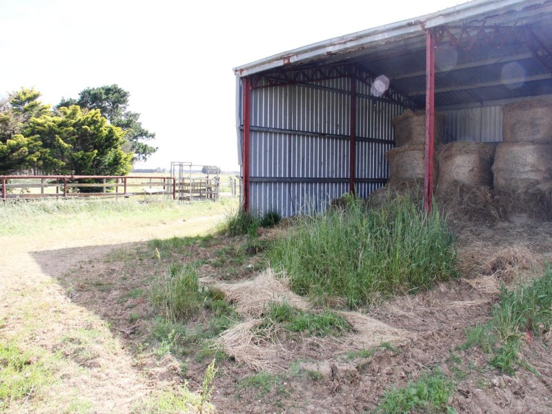 121 LANGSHAWS LANE, Fulham VIC 3851