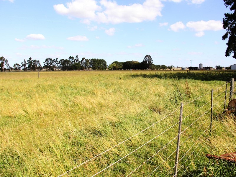 121 LANGSHAWS LANE, Fulham VIC 3851