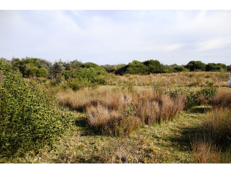 . FORESHORE DRIVE, Golden Beach VIC 3851