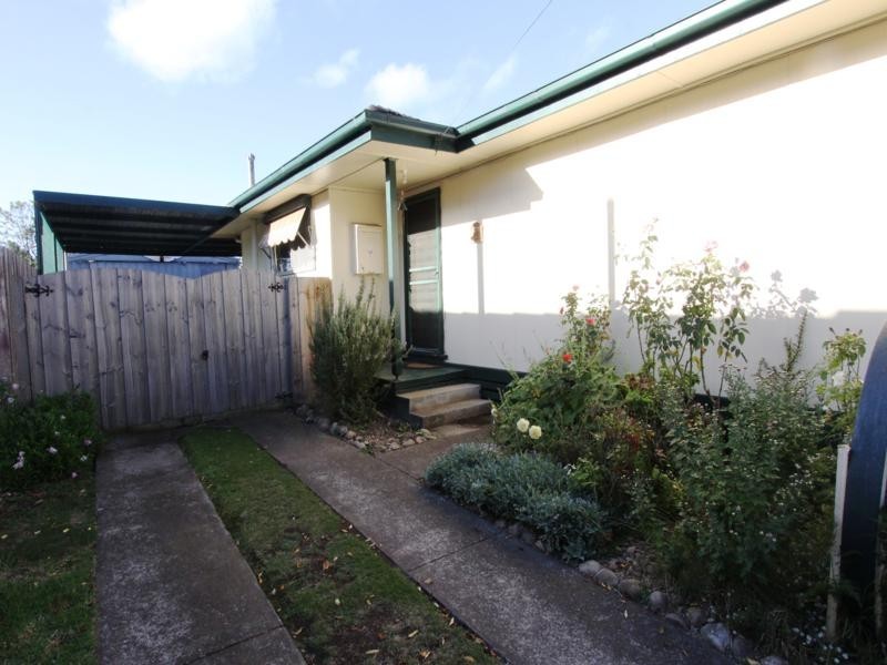 11 ELSTON COURT, Sale VIC 3850
