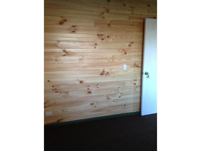 15 Anderson Street, Heyfield VIC 3858