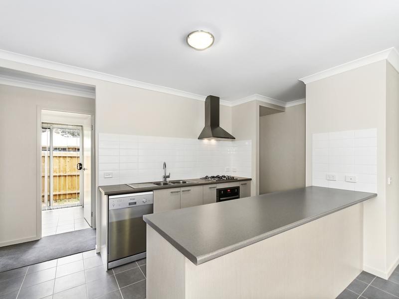 . Mia Street, Sale VIC 3850
